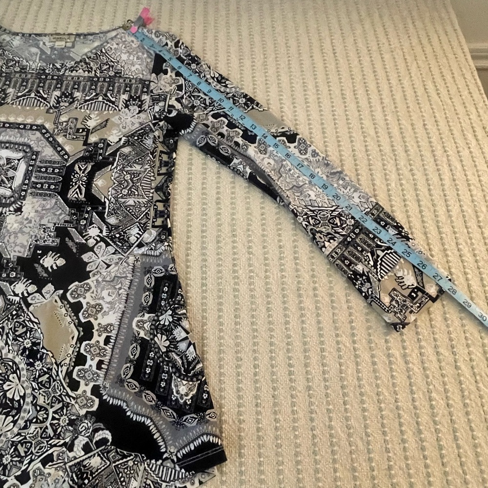ONE WORLD Black & Cream Printed Long Sleeve Blouse - Size: Large - Picture 4 of 6